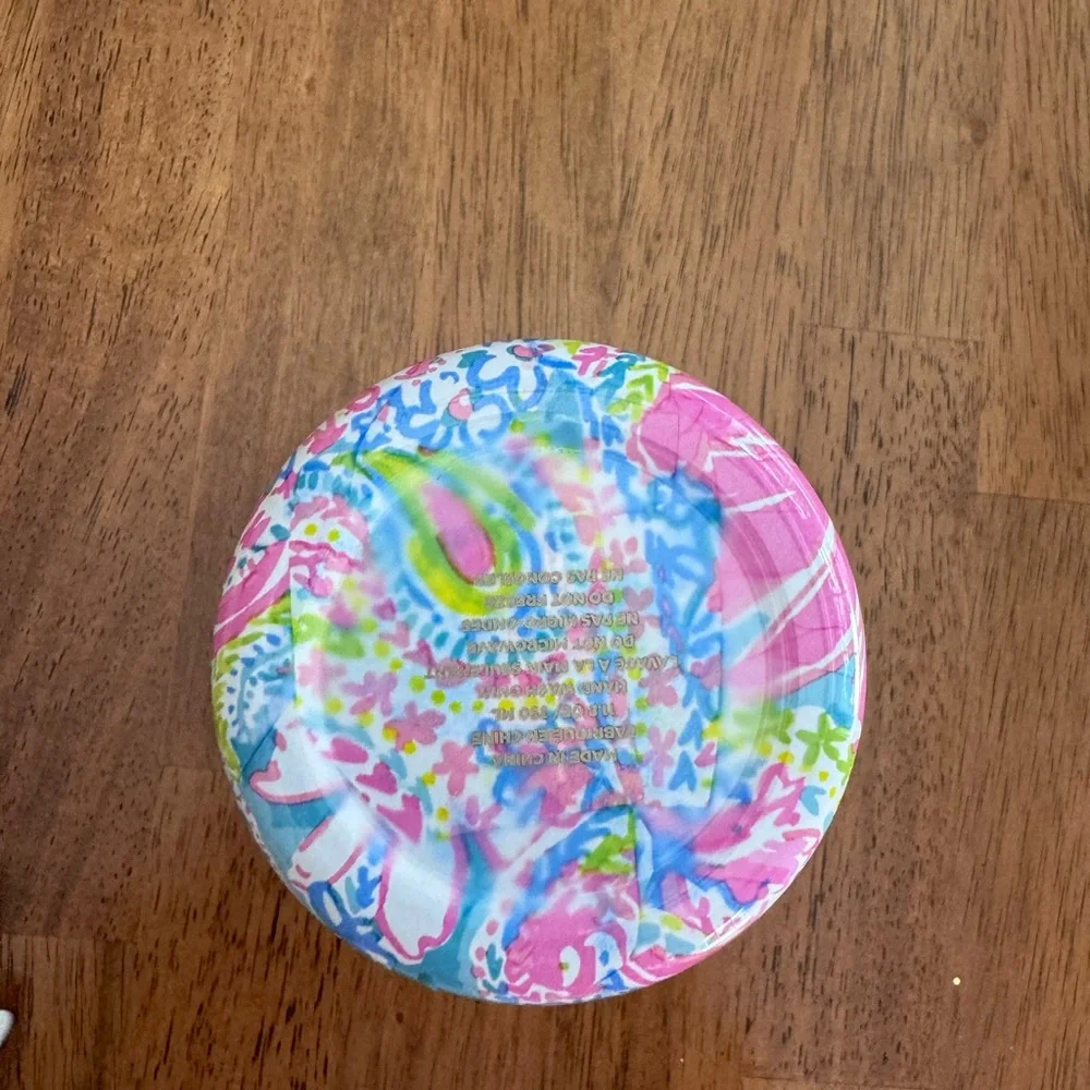 NWT Lilly Pulitzer Insulated Can Tumbler 11.8 oz Flock Full of Fun